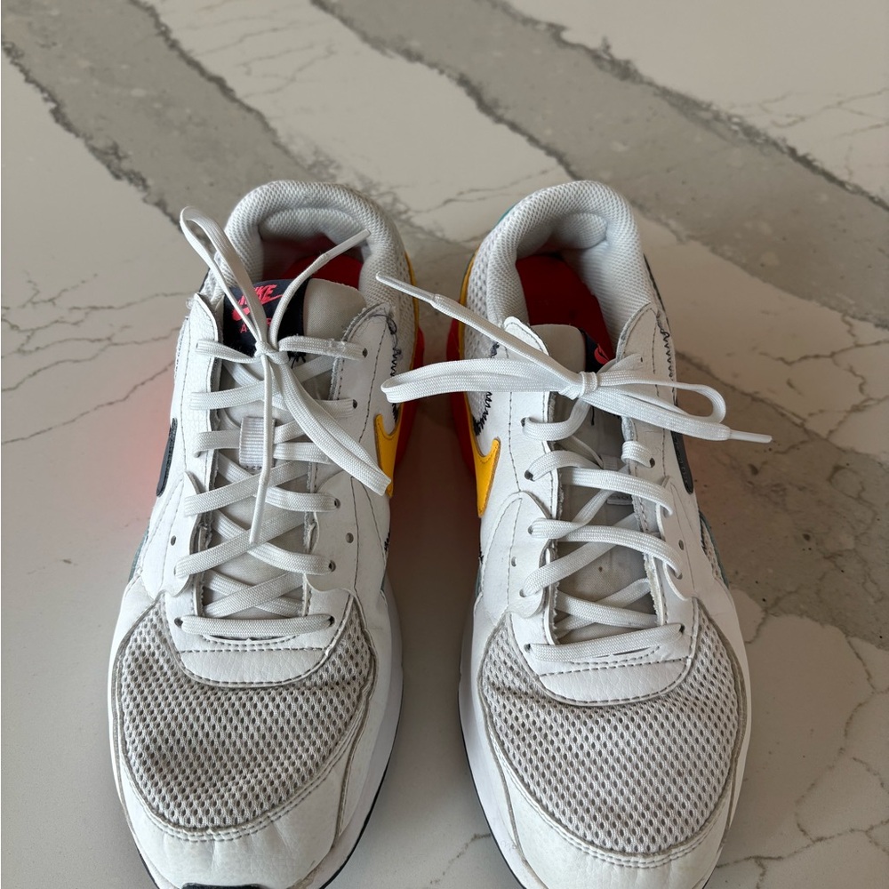 Nike AirMax Sneakers
